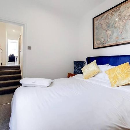Апартаменты Immaculately Presented 1 Bed Лондон Экстерьер фото
