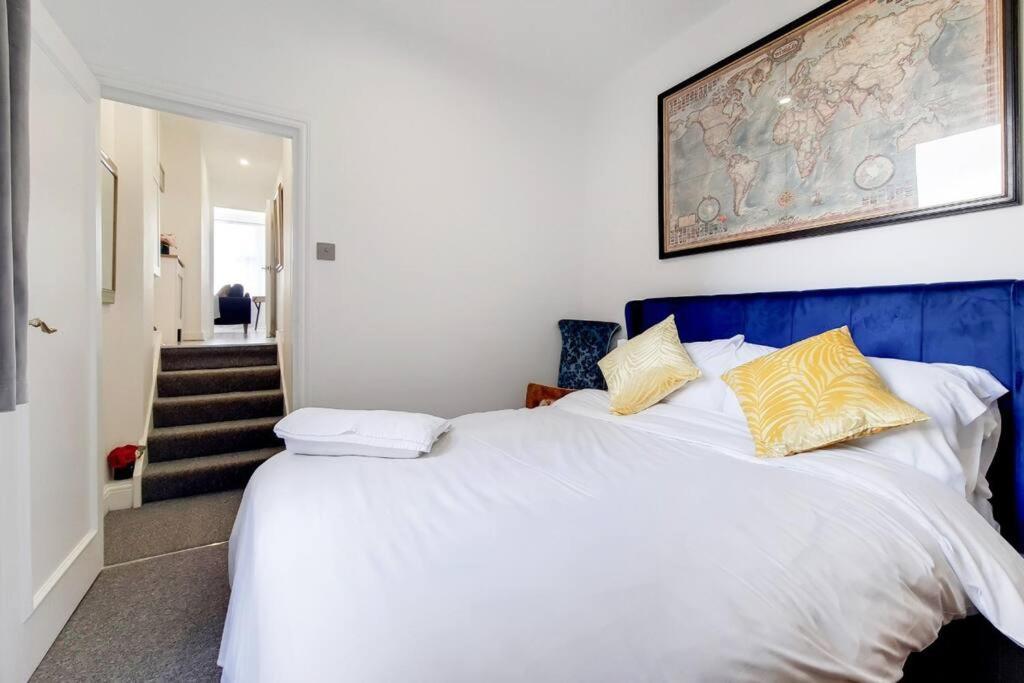 Апартаменты Immaculately Presented 1 Bed Лондон Экстерьер фото